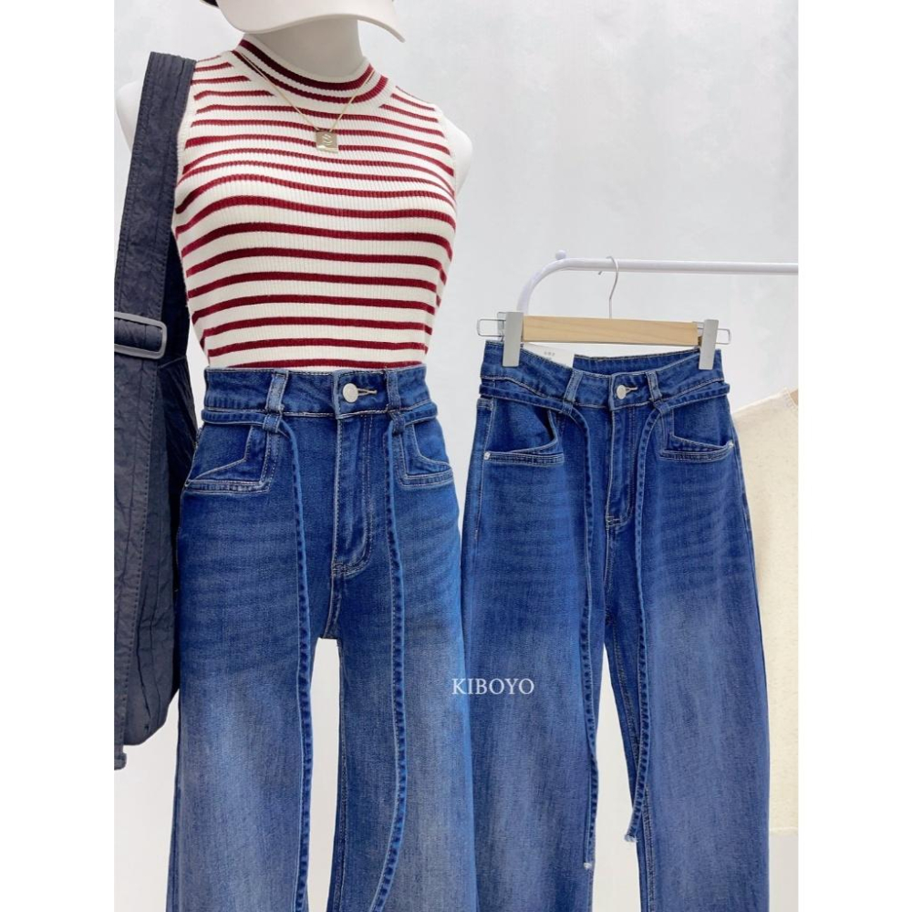 【𝐊𝐈𝐁𝐎𝐘𝐎】經典藍微喇叭牛仔褲(附綁帶)｜現貨-細節圖3