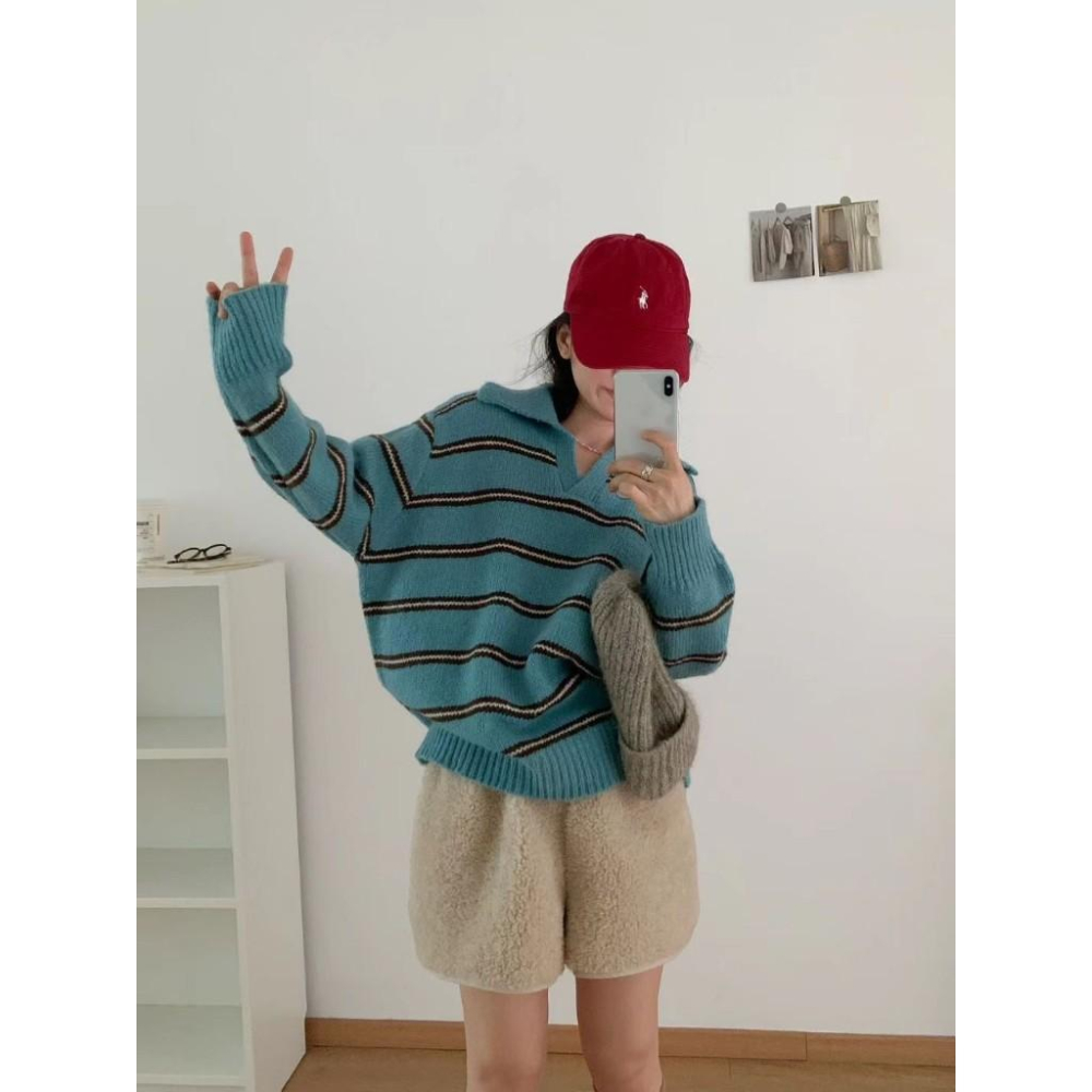 【𝐊𝐈𝐁𝐎𝐘𝐎】休閒Polo領寬鬆配色條紋長版針織衫上衣｜現貨-細節圖4