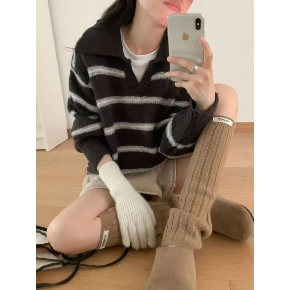 【𝐊𝐈𝐁𝐎𝐘𝐎】休閒Polo領寬鬆配色條紋長版針織衫上衣｜現貨-細節圖6