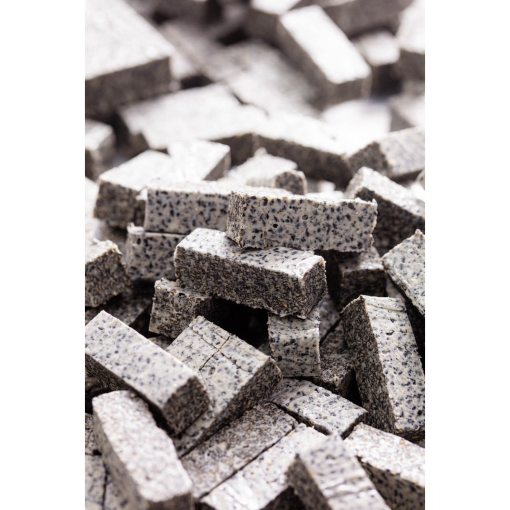 黑芝麻180g(約15-16顆)