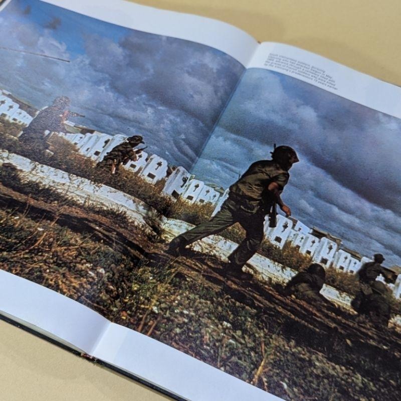 LIFE AT WAR Special edition 精裝特別版 絕版 攝影集-細節圖5