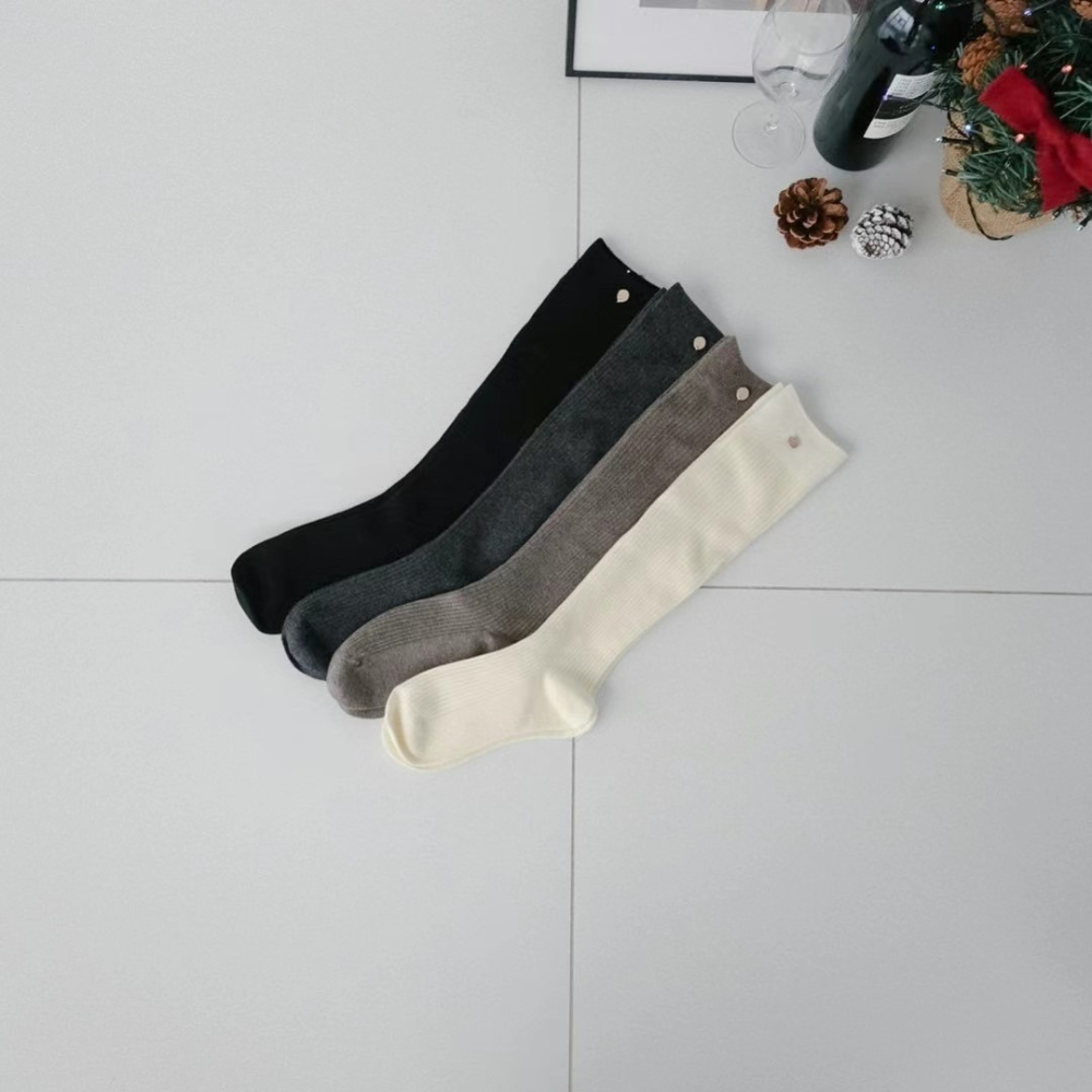 正韓UNI金扣小腿襪-細節圖8