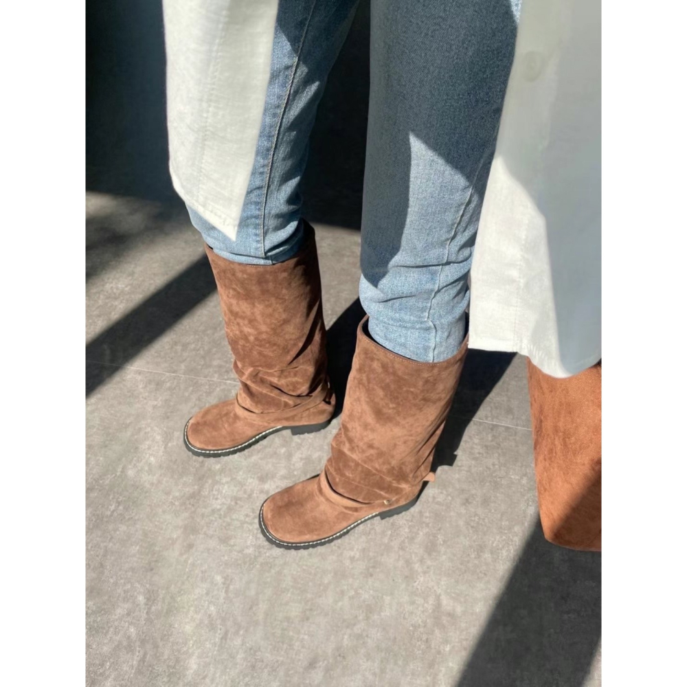 韓國PLA率性直筒抓皺低跟褲靴-細節圖6