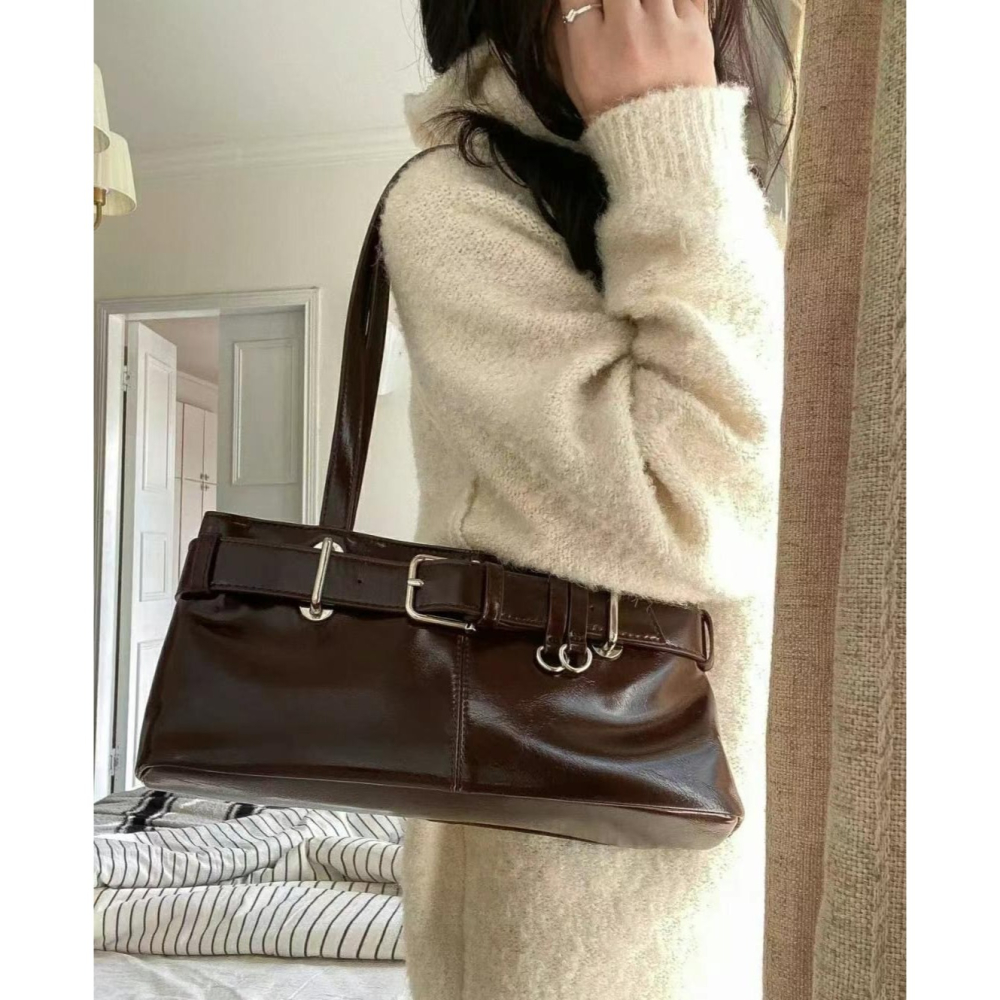 韓國TRO 高級感皮帶扣機車肩背包-細節圖3