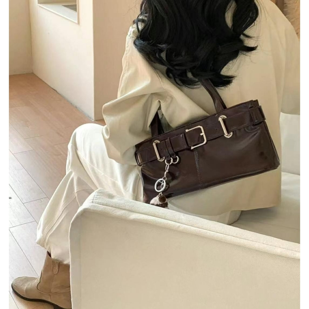 韓國TRO 高級感皮帶扣機車肩背包-細節圖9