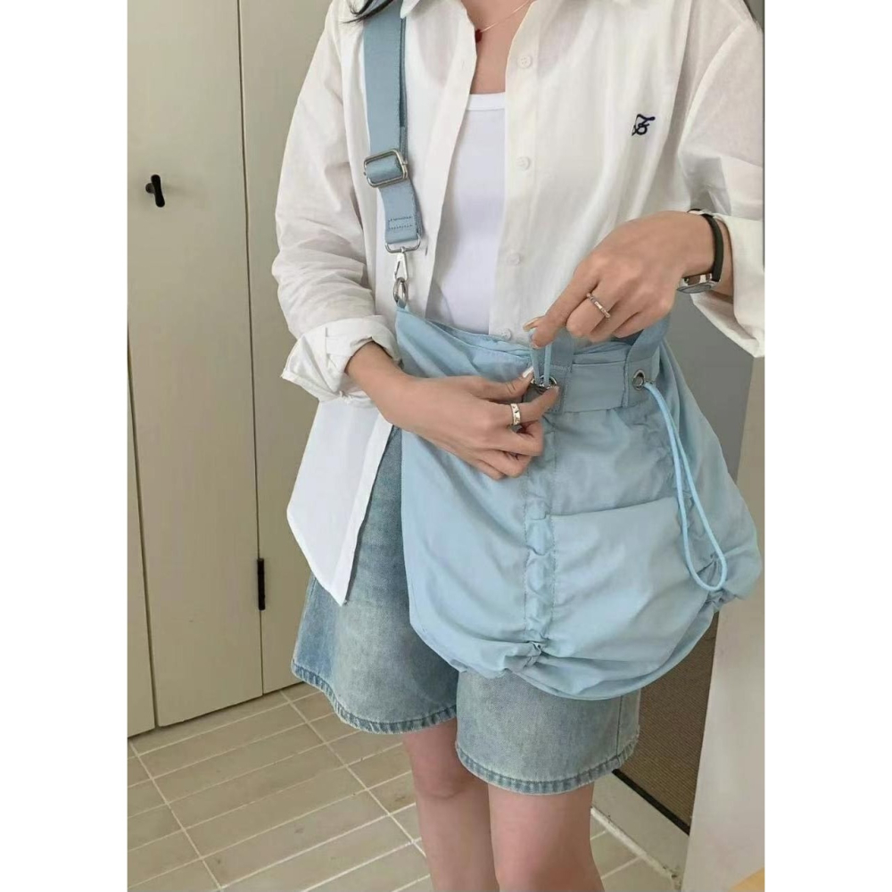 韓國TRO人氣休閒通勤抽繩手拿側背托特包-細節圖3