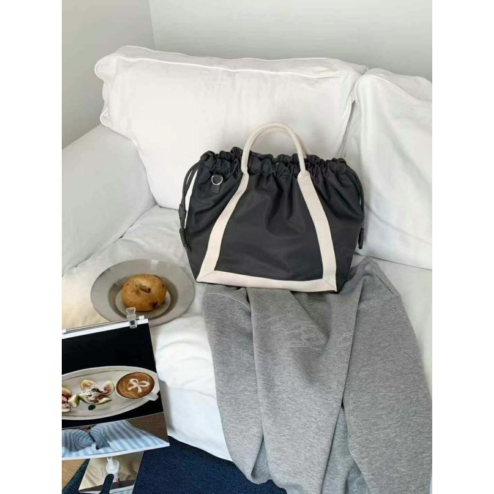 韓國TRO 文青通勤抽繩尼龍手提側背托特包-細節圖6