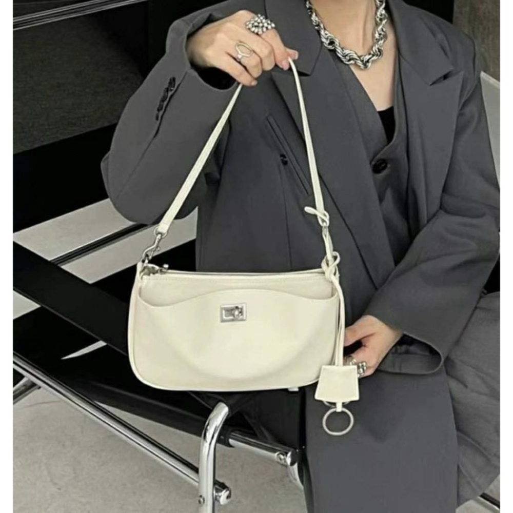 韓國TRO 高級感真皮凱莉鎖手提斜挎包-細節圖4