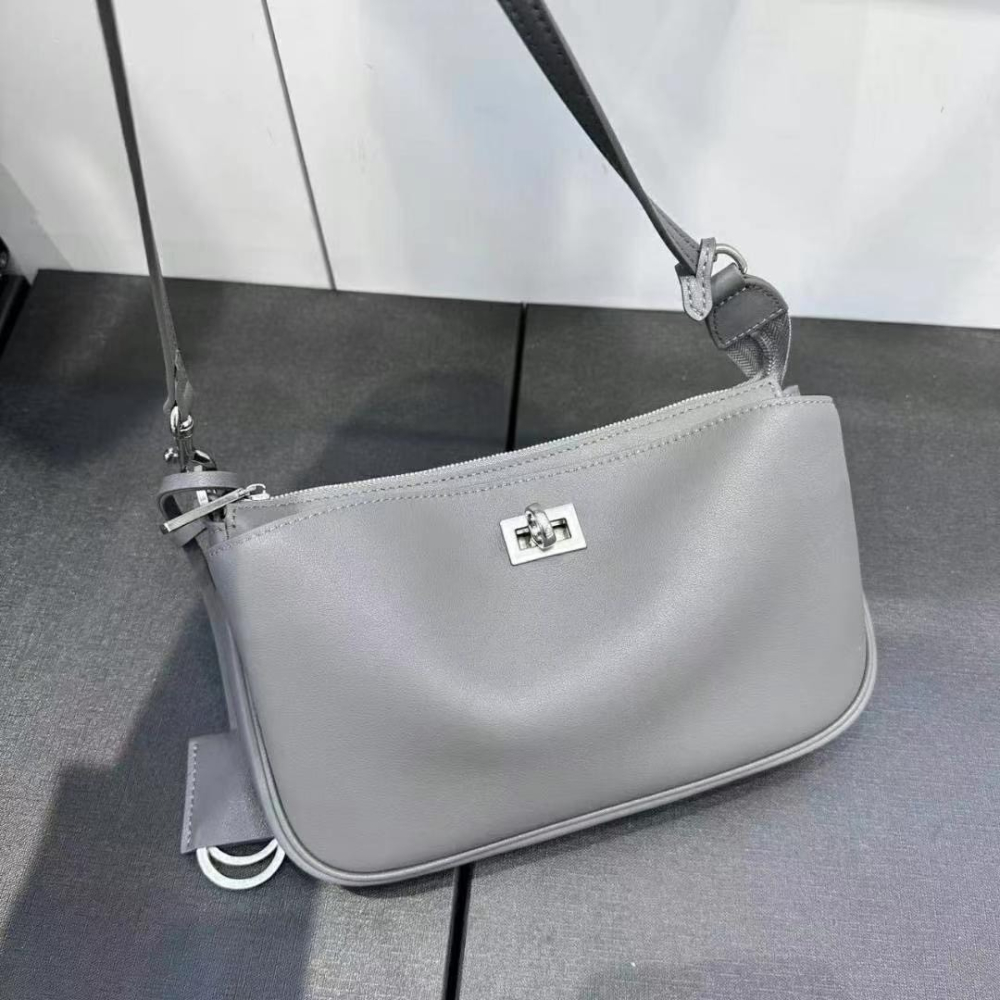 韓國TRO 高級感真皮凱莉鎖手提斜挎包-細節圖7