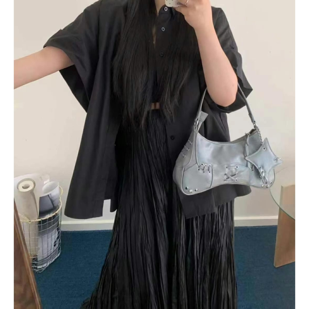 韓國TRO 美式復古卯釘機車手提斜挎包-細節圖2