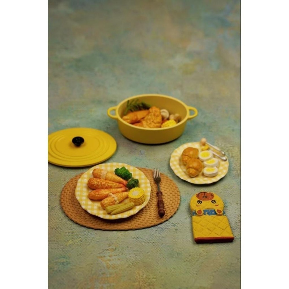 微縮 絲果兔兔醬 奶玻璃 花邊盤 格紋盤 盤子 玫瑰漸層 玫瑰 絲果兔 絲果兔兔 迷你 袖珍 食玩-細節圖4