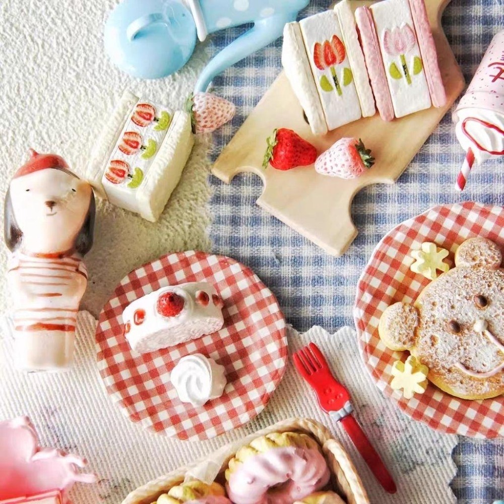 微縮 絲果兔兔醬 奶玻璃 花邊盤 格紋盤 盤子 玫瑰漸層 玫瑰 絲果兔 絲果兔兔 迷你 袖珍 食玩-細節圖7