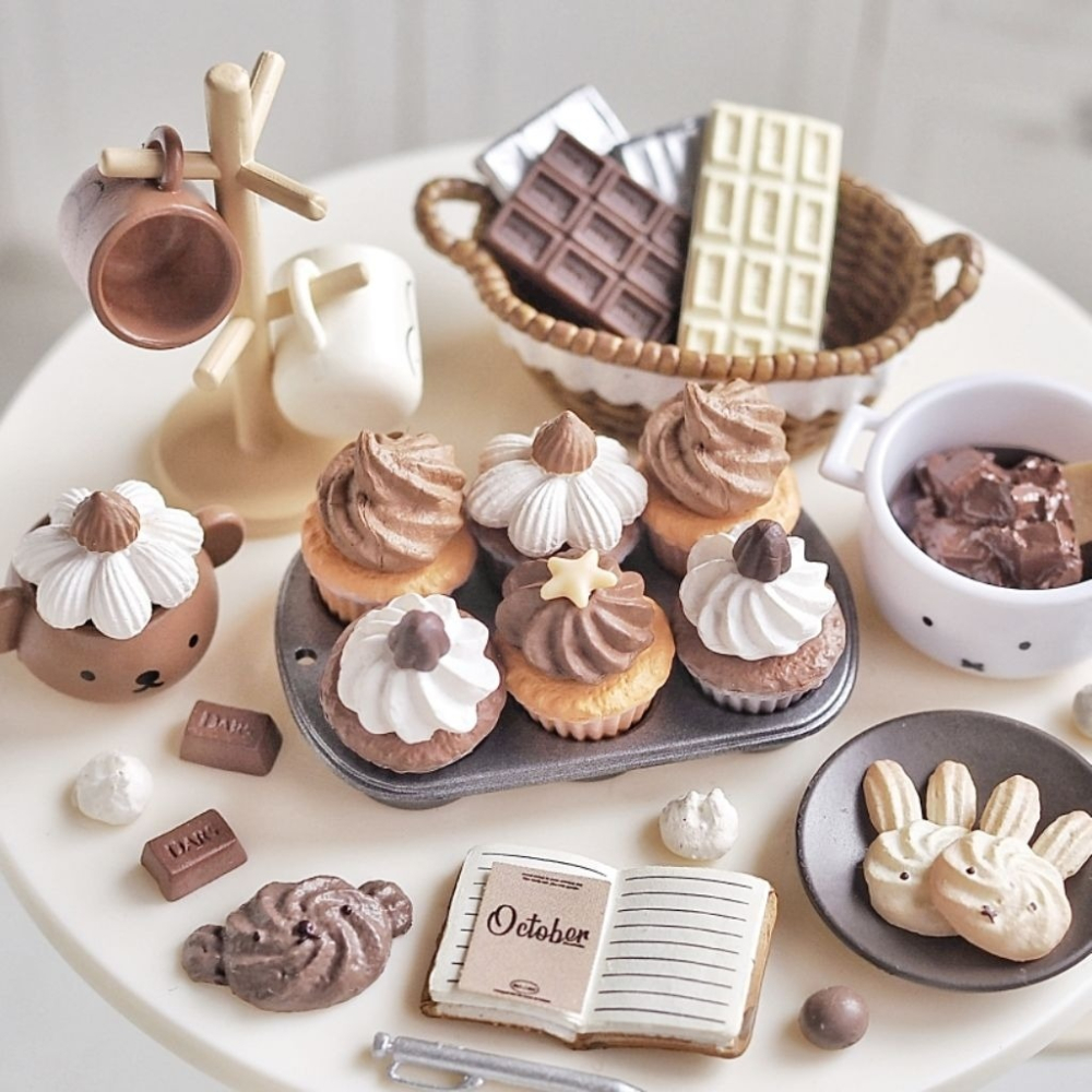 CZhouse 絲果兔 微縮 大全套 杯子蛋糕 糖霜蛋糕 奶油蛋糕 糖霜 紙盤 叉子 絲果兔兔 絲果兔兔醬 袖珍 食玩-細節圖3