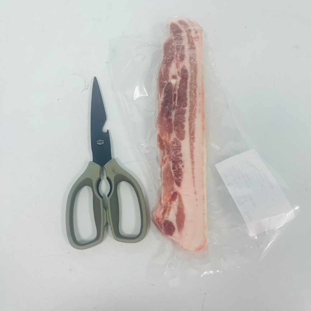 馨海水產-台灣帶皮豬五花肉/可以滷肉、川燙、煮湯、煎炸(2.5公分厚)-細節圖3