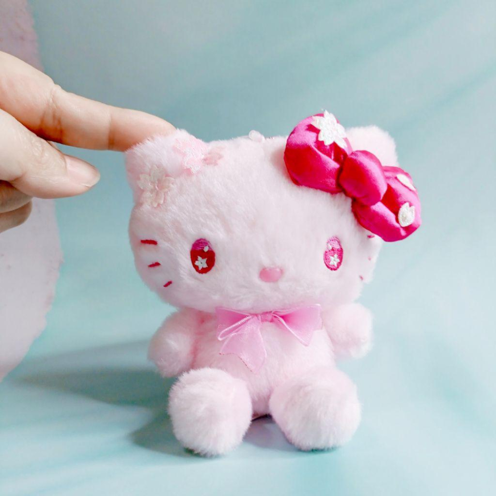 「現貨」日本正版 三麗鷗 Kitty 凱蒂貓 玩偶吊飾 包包掛件 花小兔 GD同款 權志龍 / 櫻花款［AN.shop]-細節圖9