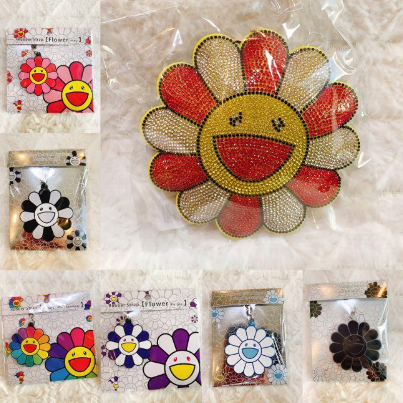 「現貨」日本 村上隆 太陽花 小花 胸針 Takashi Murakami 新款LV聯名熊貓 水鑽小花 鑰匙圈吊飾-細節圖2