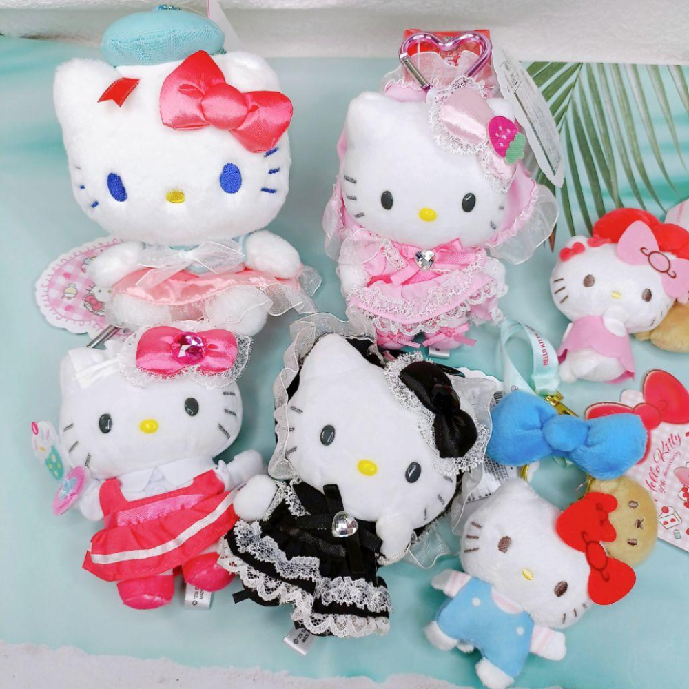 「現貨」日本正版 三麗鷗 Kitty50週年 蝴蝶結吊節 豪華版 包包吊飾 凱蒂貓 Kitty 愛心扣［AN.shop]-細節圖2