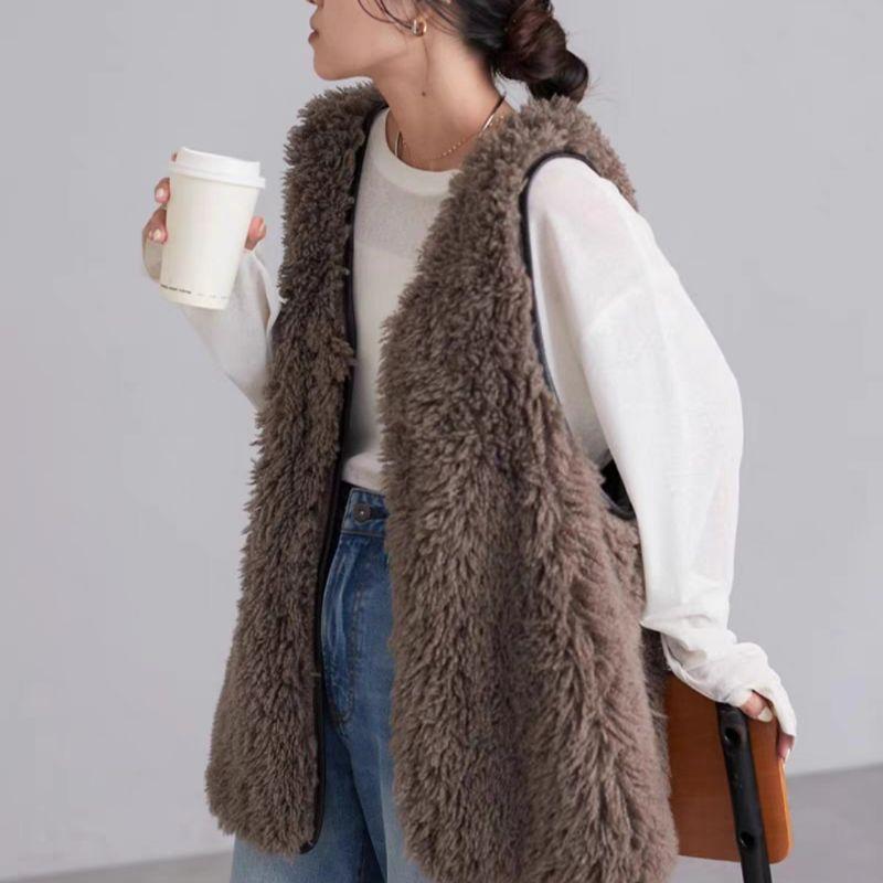 「現貨」時尚背心 長版泰迪熊毛背心 長版軟毛連帽背心 長版 背心 束口圍巾 毛毛圍巾 冬天 保暖［AN.shop]-細節圖9