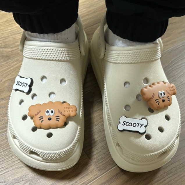 ［現貨］S小姐姐韓國代購🇰🇷韓國文創 scooty studio 可愛造型鞋扣 鞋飾 洞洞鞋裝飾扣 狗狗鞋扣-細節圖6