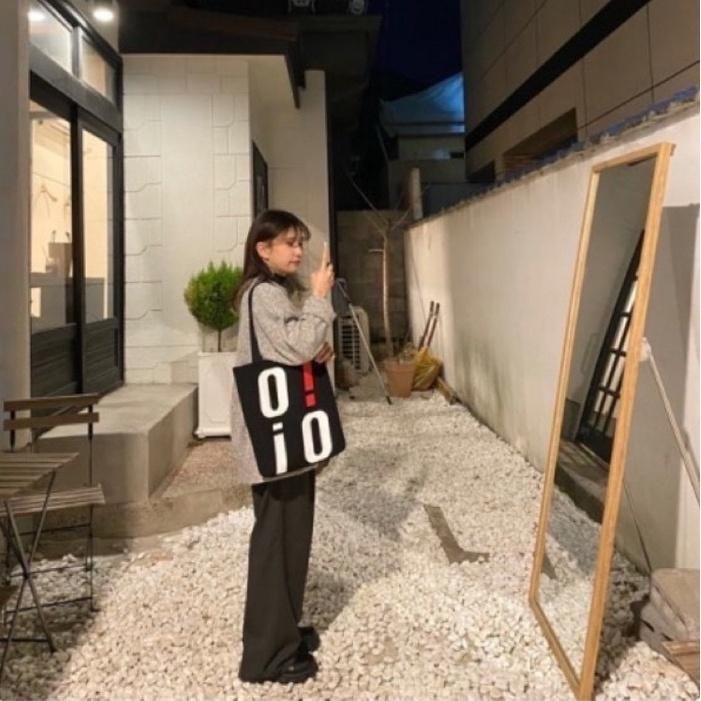 ［現貨］韓國代購🇰🇷韓國品牌5252 BY OiOi BIG LOGO ECO BAG 品牌標誌帆布包 側背包 肩背包-細節圖2