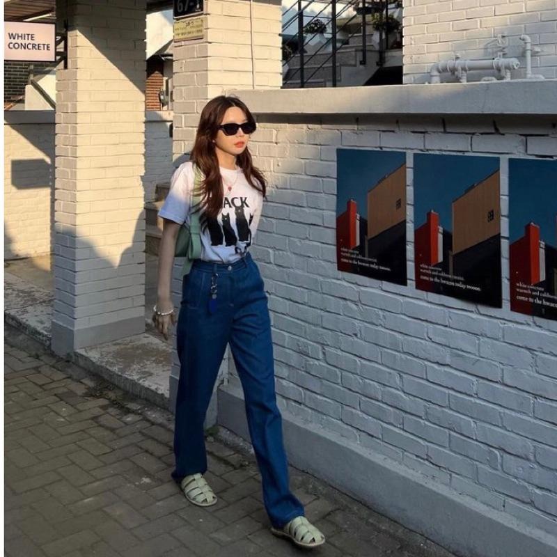 [現貨］韓國代購🇰🇷 韓國品牌 Vivastudio 四隻貓咪 黑貓 白貓 短袖 短T 夏天上衣 韓國衣服-細節圖7