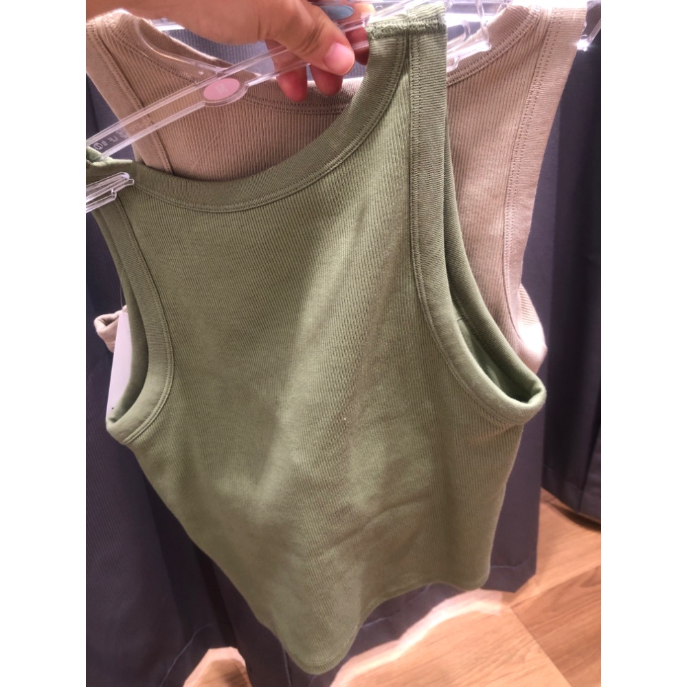 優衣庫的衣服跟外套-細節圖2