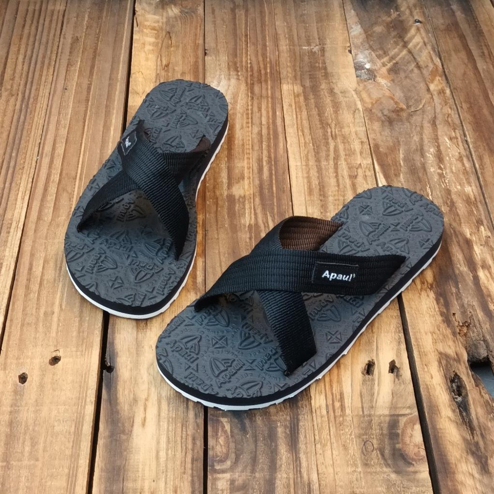 【APAUL 雅鉑】22408 黑與灰/白底  雅鉑紋拖鞋 寬版拖鞋 交叉拖鞋 橡膠拖鞋-細節圖4