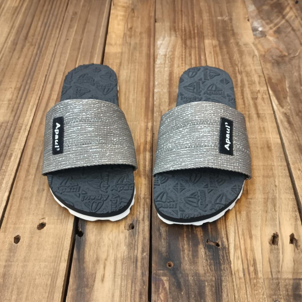 【APAUL 雅鉑】12405 灰/黑/白底  經典雅鉑紋拖鞋 寬版一字拖鞋 橡膠質感室內拖鞋 旅行拖鞋-細節圖2