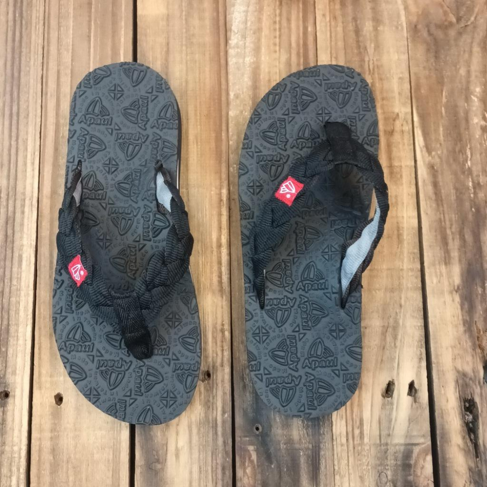 【APAUL雅鉑】32317-8  黑 編織寬版拖鞋 美式風格夾腳拖鞋 足弓支撐拖鞋 硬橡膠止滑拖鞋-細節圖4