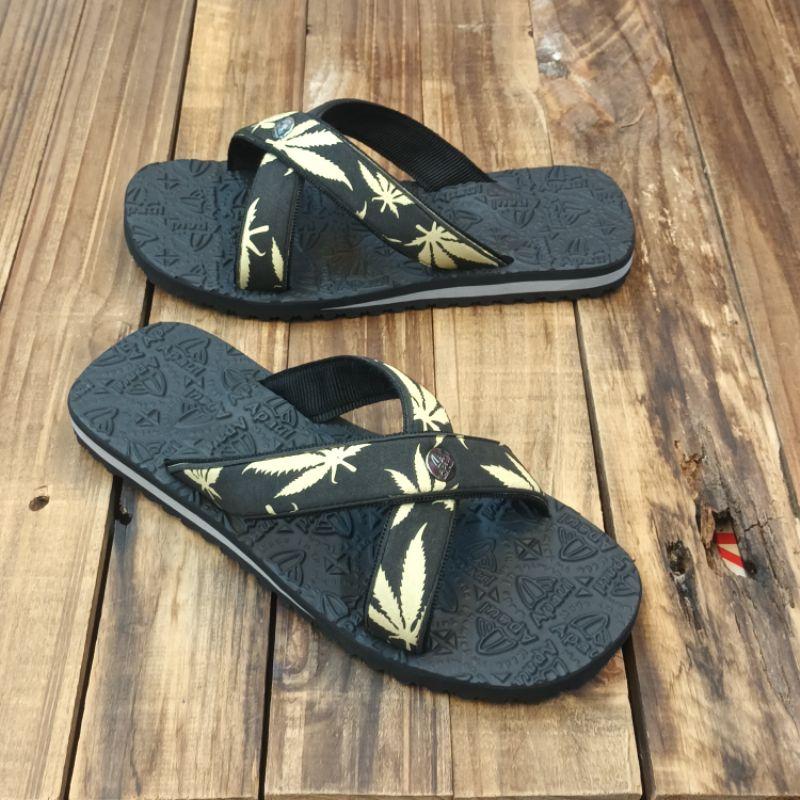 【APAUL 雅鉑品牌鞋】22405黑 軟Q拖鞋-男女款交叉拖鞋 橡膠涼拖鞋-細節圖5