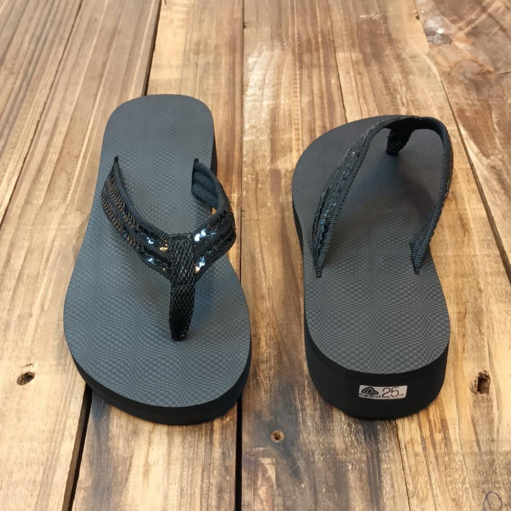 【APAUL 雅鉑】32403 黑  低調亮片拖鞋  厚底夾腳拖鞋  橡膠止滑觸感拖鞋 前低後高拖鞋-細節圖2