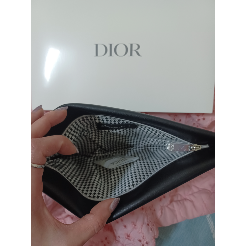 dior 迪奧 黑色皮質化妝包 千格紋手拿包 美妝滿額贈-細節圖2