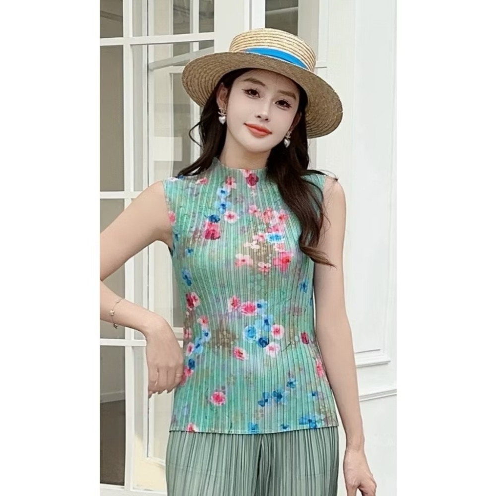 【2025年新款】三宅褶皺 修身立領印花背心-規格圖4