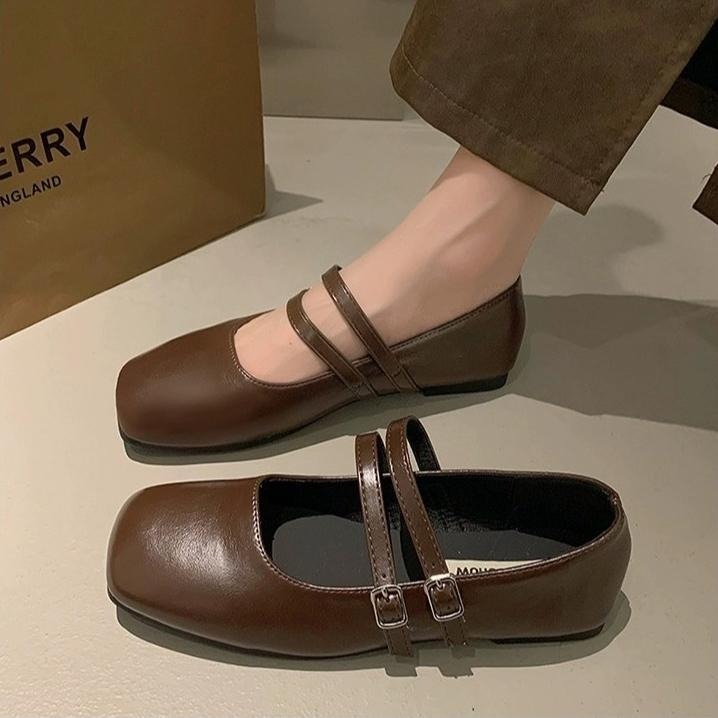 TATA【現貨➕預購】仙女姐姐約會必備單品 復古瑪莉珍鞋 雙扣環調節平底包鞋 素面簡約  外出鞋 平底鞋 休閒鞋-細節圖6
