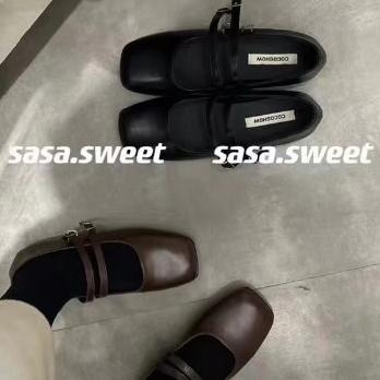 TATA【現貨➕預購】仙女姐姐約會必備單品 復古瑪莉珍鞋 雙扣環調節平底包鞋 素面簡約  外出鞋 平底鞋 休閒鞋-細節圖7