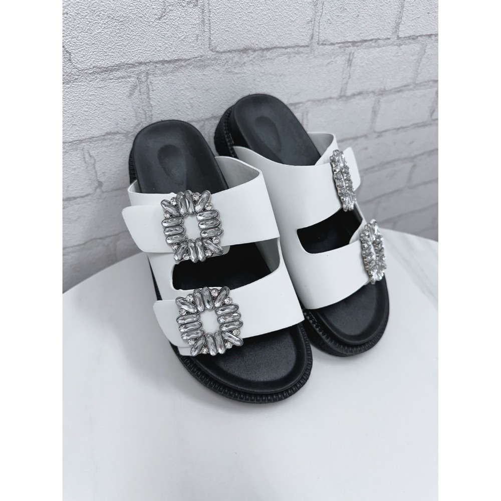 TATA【現貨➕預購】夏季勃肯水鑽釦皮帶拖鞋 厚底 外出鞋 水鑽 一字拖2板拖鞋-規格圖4