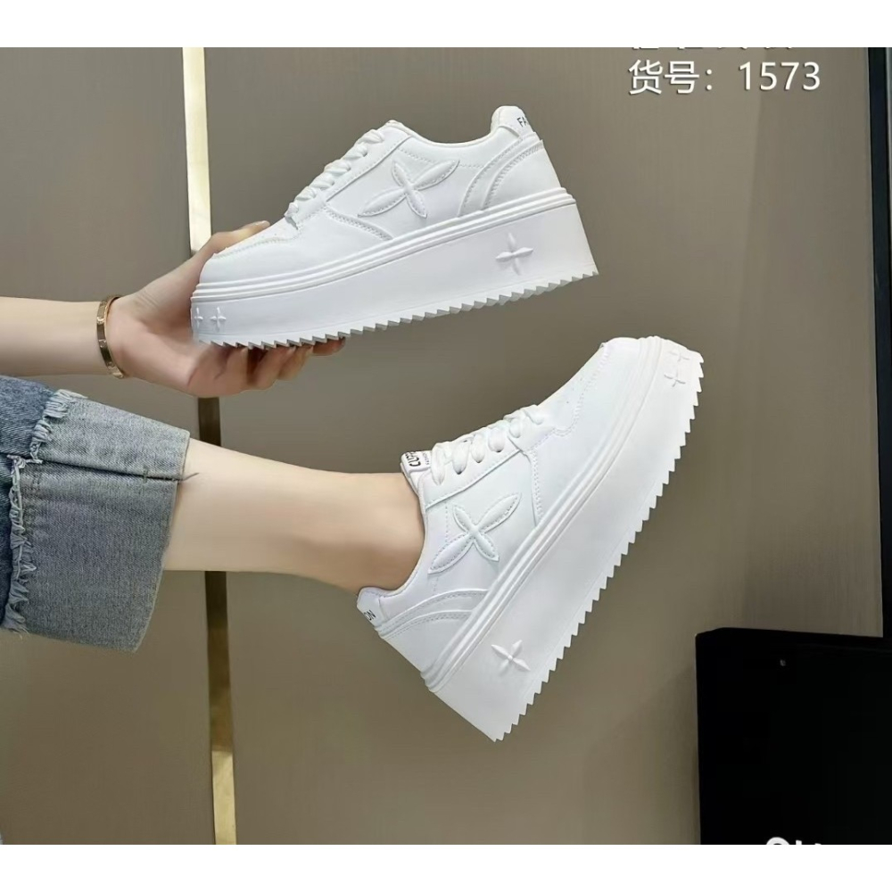 TATA【現貨➕預購】厚底小白鞋 增高板鞋 小個子必備單品 學生鞋 休閒外出鞋 好穿搭白鞋 怎麼搭都好看~~~-細節圖3