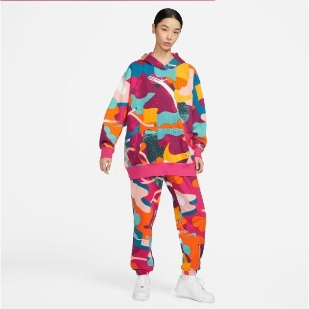 【WS】NIKE CNY HOODIE 滿版 新年 刺繡LOGO 運動 休閒 連帽 長袖 帽T FD6685-681-細節圖5