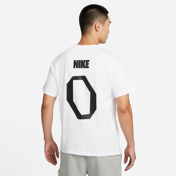 【WS】NIKE TEE M90 PRM NAOS 2 男款 上衣 運動 休閒 塗鴉 短T 短袖 FJ2307-100-細節圖2