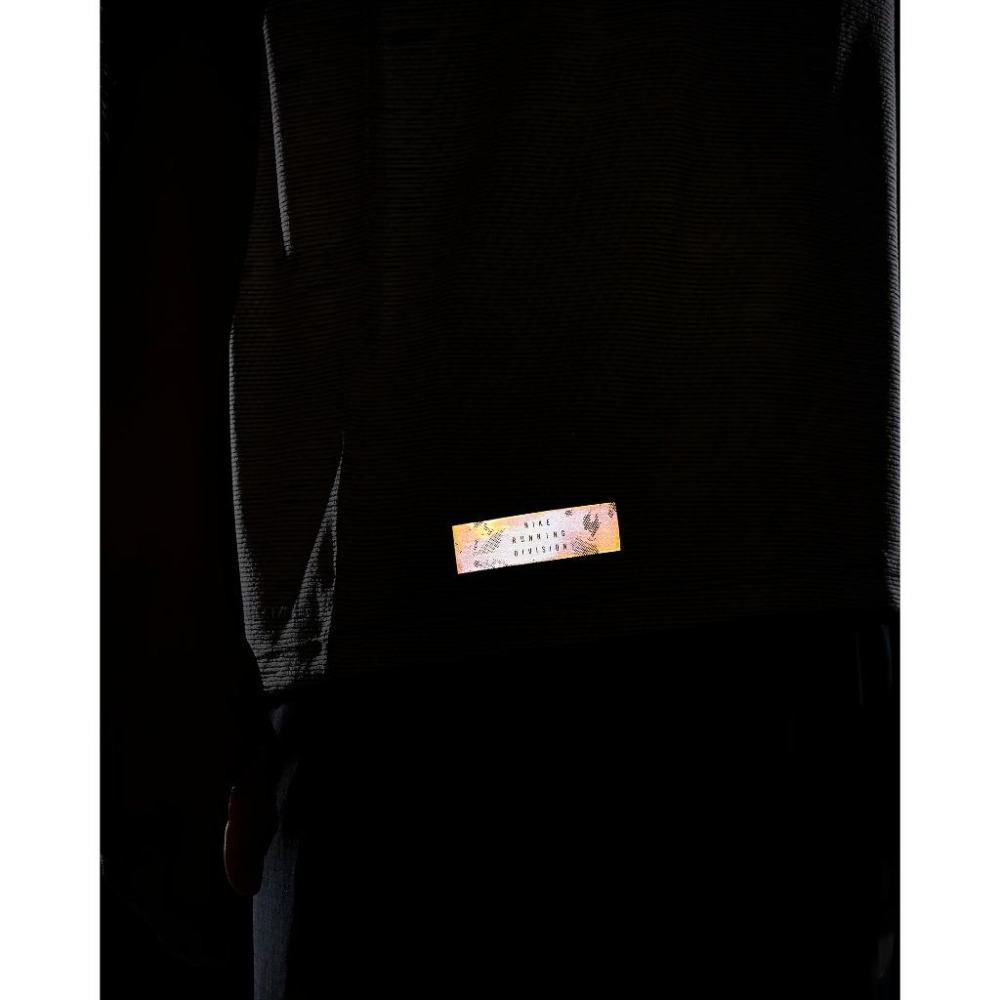 【WS】NIKE ADV RUN DIVISION TECHKNIT 男款 灰 跑步 短袖 短T FB6869-030-細節圖8