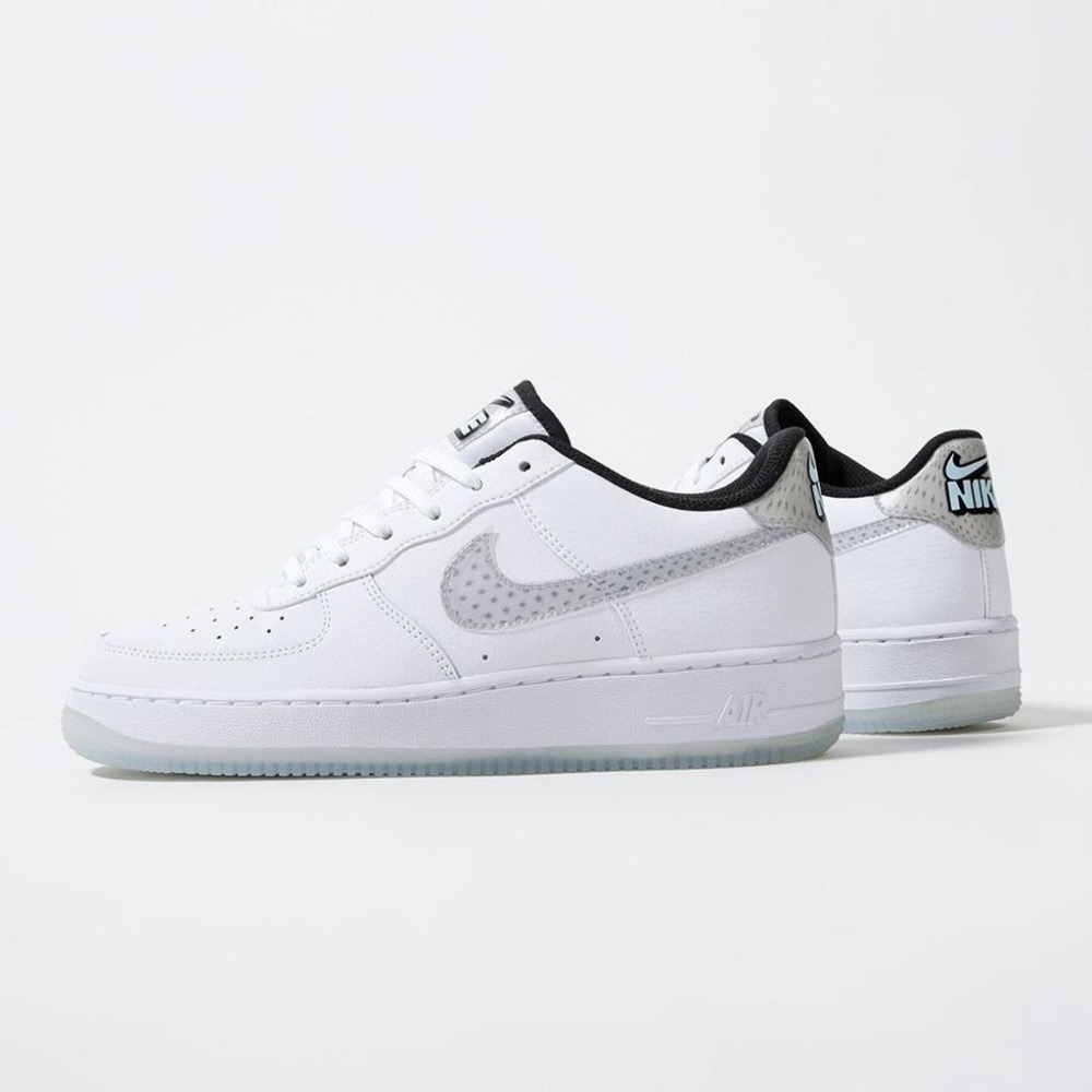 【WS】NIKE AIR FORCE 1 (GS)  AF1 全白 滿天星 白銀 運動 休閒鞋 CW5909-100-細節圖3