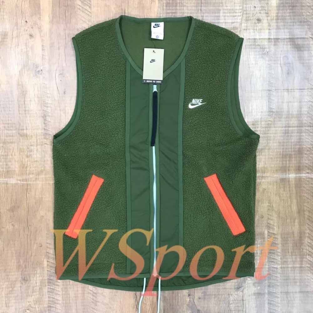 【WS】NIKE NSW VEST ACG 男款 綠色 刺繡 絨毛 拼接 羊羔毛 背心外套 DD5026-326-細節圖5