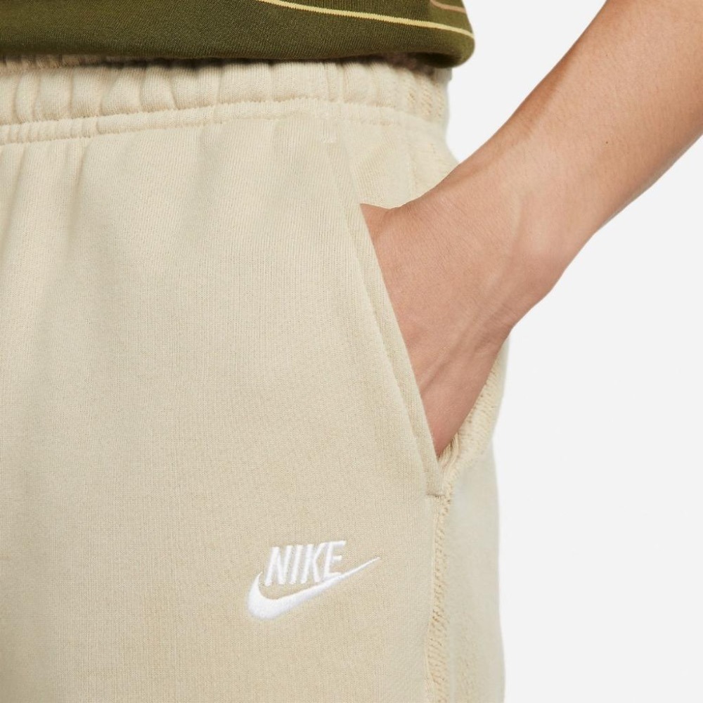 【WS】NIKE NSW UTILITY 男款 運動 休閒 刺繡 LOGO 奶茶色 短褲 棉褲 DQ4596-206-細節圖4