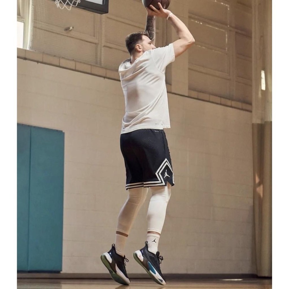 【WS】NIKE AIR JORDAN LUKA1 PF 廣告配色 Luka Dončić 籃球鞋 FB1800-004-細節圖6