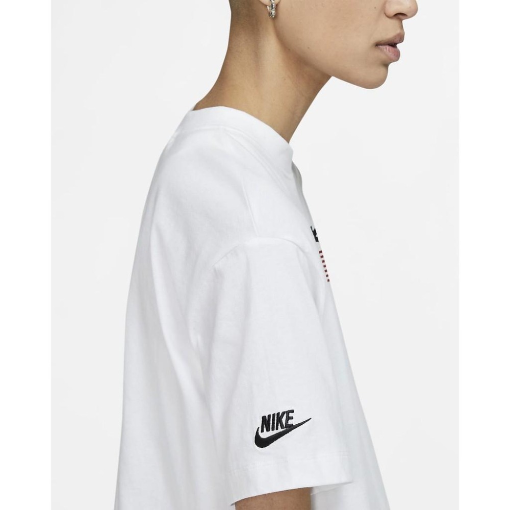 【WS】NIKE W FLAG GRAPHIC CROP 女款 白 萬國旗 休閒短T 運動 CJ3224-100-細節圖3