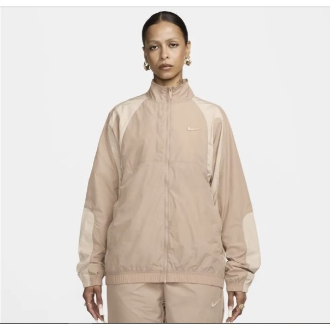 【WS】NIKE X NOCTA 男女款 聯名 運動 休閒 保暖 長袖 連帽 外套 FN7667-200-細節圖2