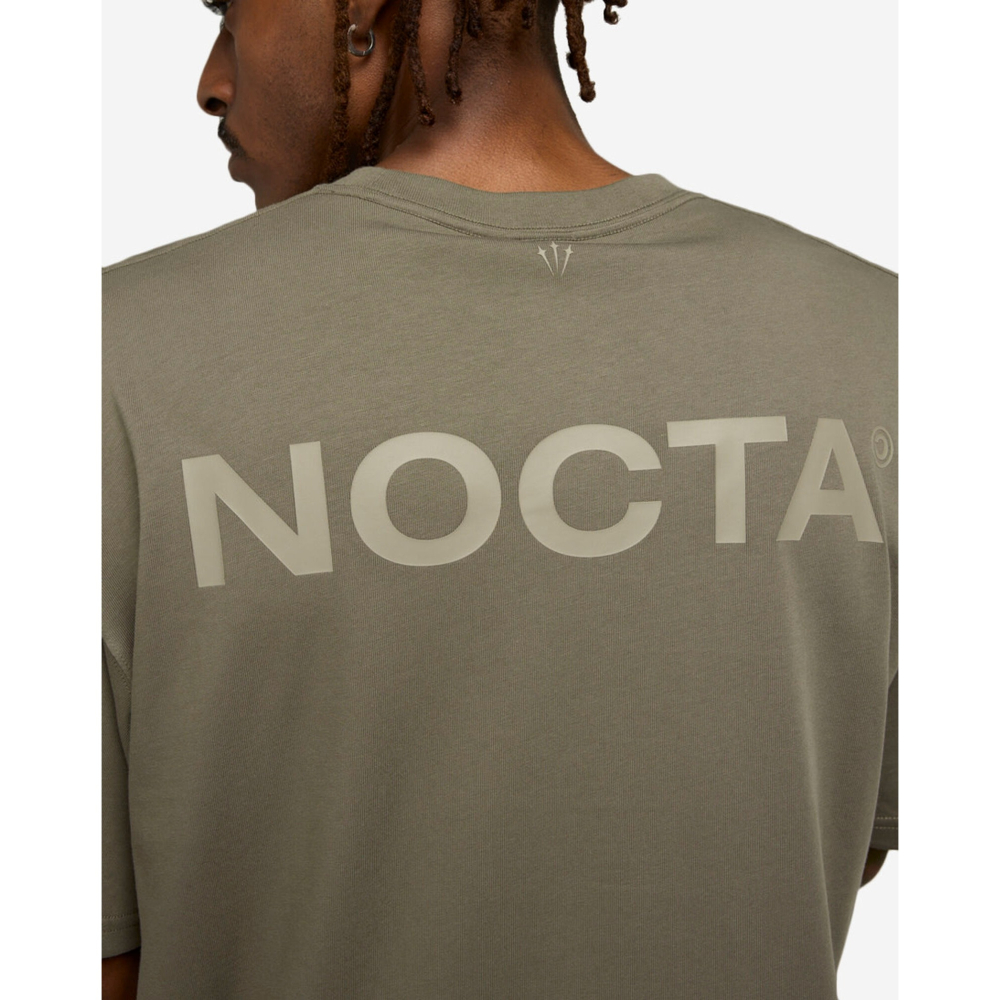 【WS】NIKE X NOCTA 男女款 聯名 運動 休閒 厚磅 上衣 短袖 短T FN7663-040-細節圖3