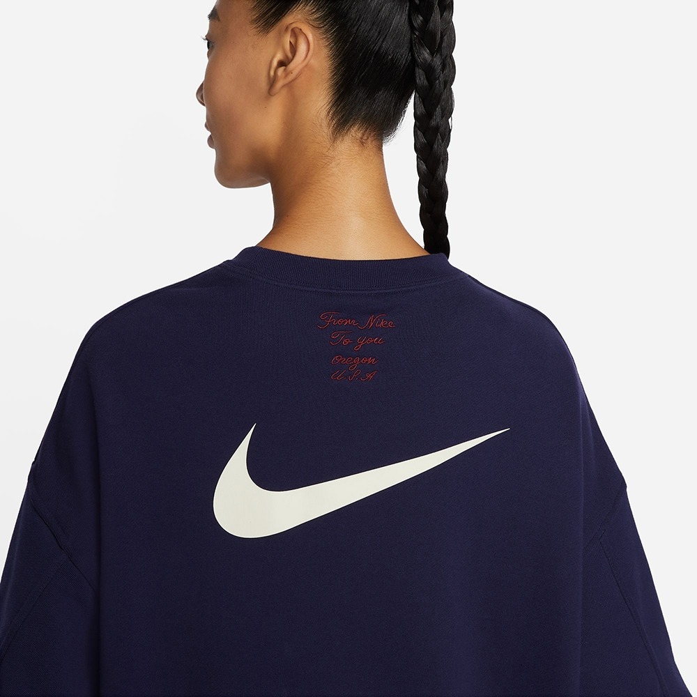 【WS】NIKE NSW FLC GX CREW 女款 紫 大LOGO 運動 長袖 保款 大學T FV8444-555-細節圖4