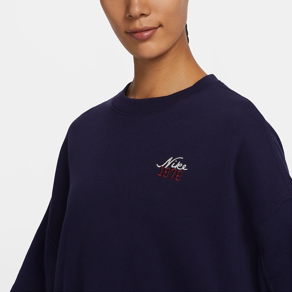 【WS】NIKE NSW FLC GX CREW 女款 紫 大LOGO 運動 長袖 保款 大學T FV8444-555-細節圖5