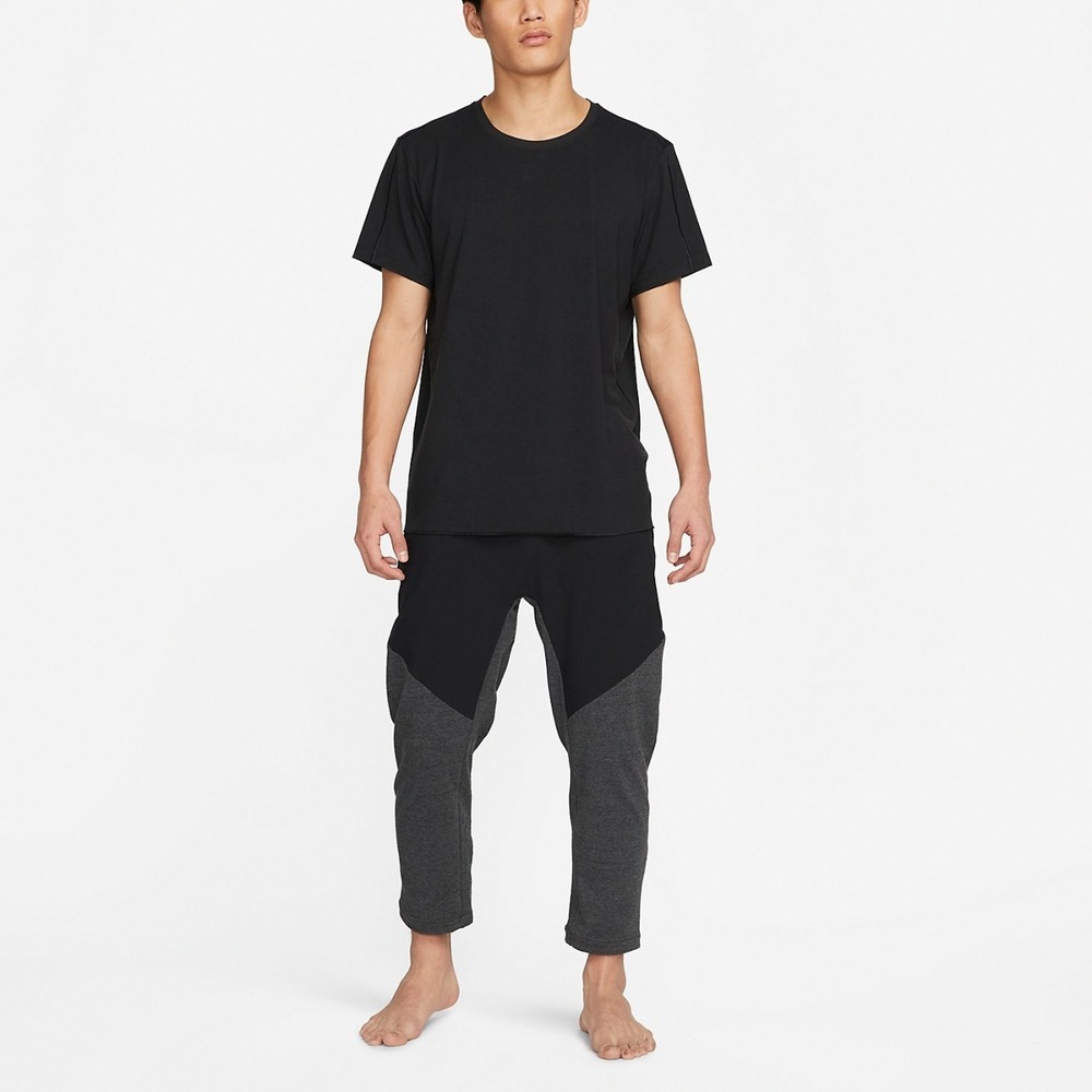 【WS】NIKE YOGA DRI-FIT 黑 運動 瑜珈 健身 休閒 T恤 短袖 短T DM7826-010-細節圖3